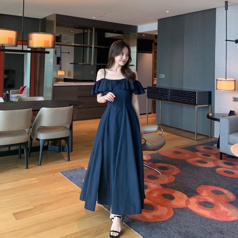 Elegant Black Ruffle Sleeve Dress